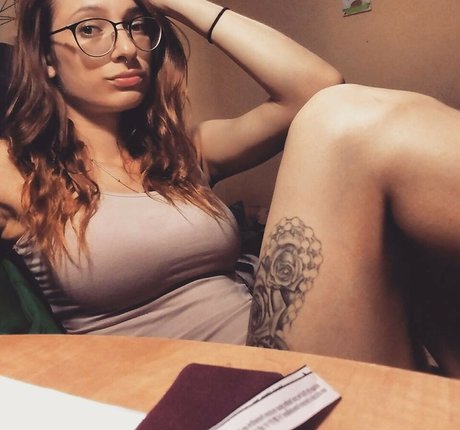 Poli Kap free actress pictures