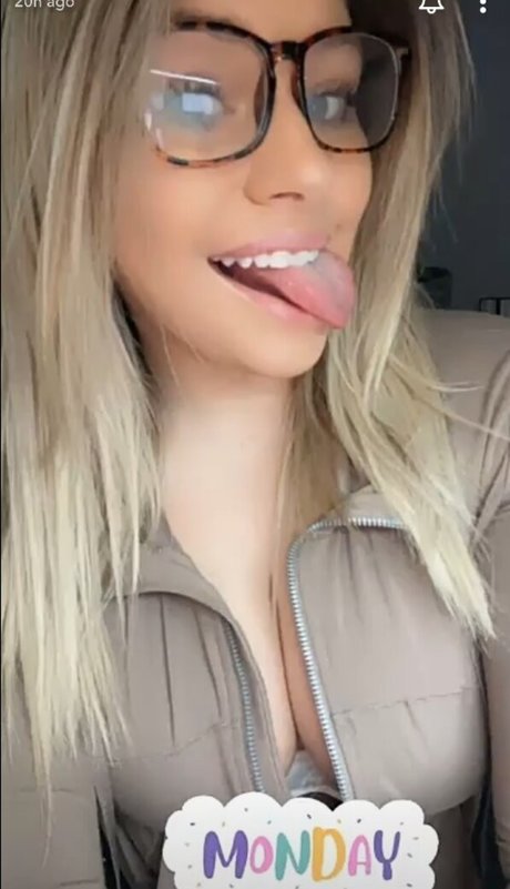 Mackenzie Spohn erotic pornstar picture