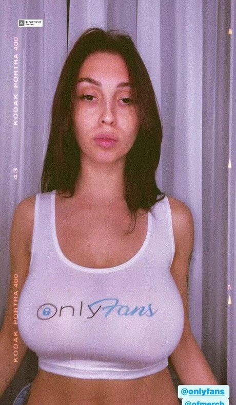 aisultana hot model pictures