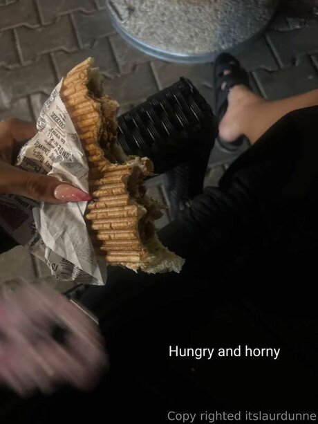 itslaurdunne pornographic model gallery