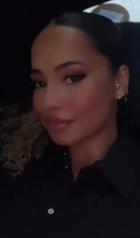 Amber Gill xxx star gallery