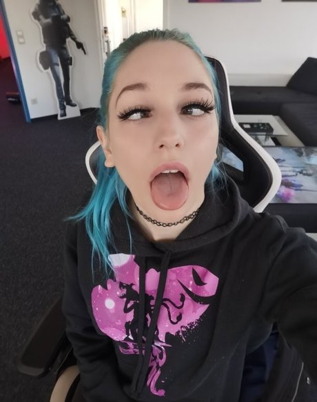 BloodyNyuu nice pornstar img