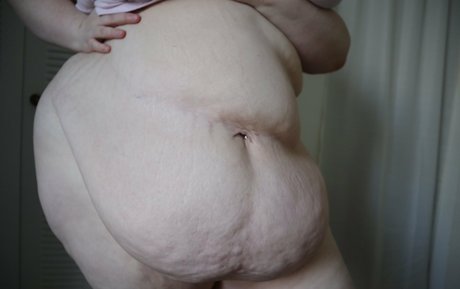 mamahorker exclusive model picture