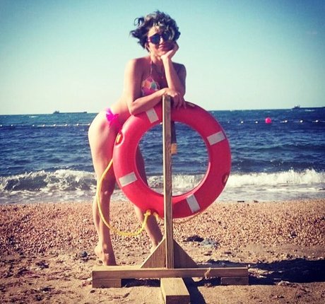 Serpil Cansz model nude picture