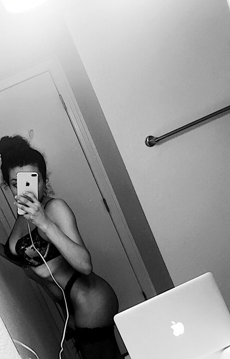 laceycoxx model hot pics