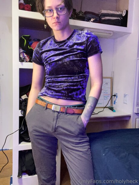 holyheck model perfect img