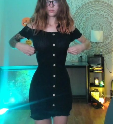 Jellyy Bree erotic model pics