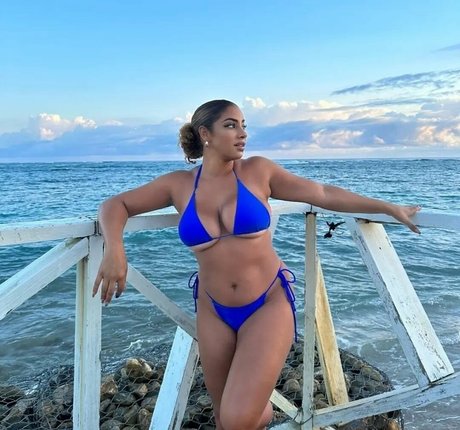 yinamenez model images