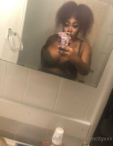 cinncityxxx naked model pics