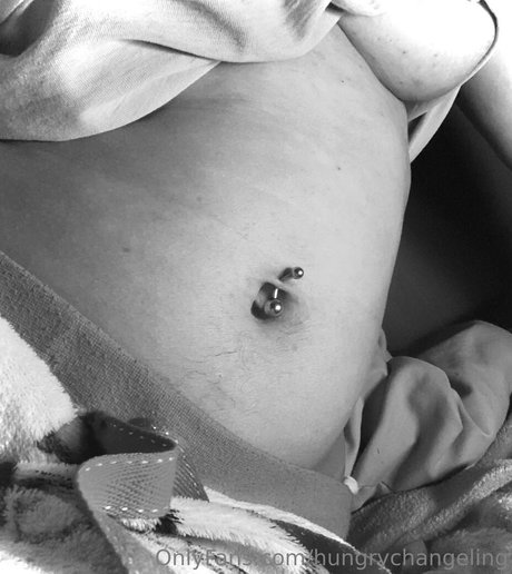 hungrychangeling naked model photos