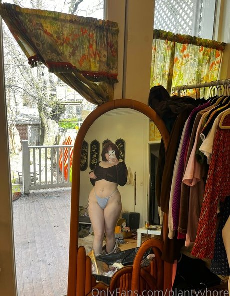 plantvvhore top model photos