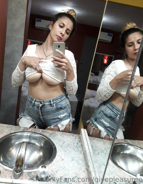 givepleasuree model sex galleries