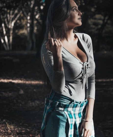 Daniela Derly actress img