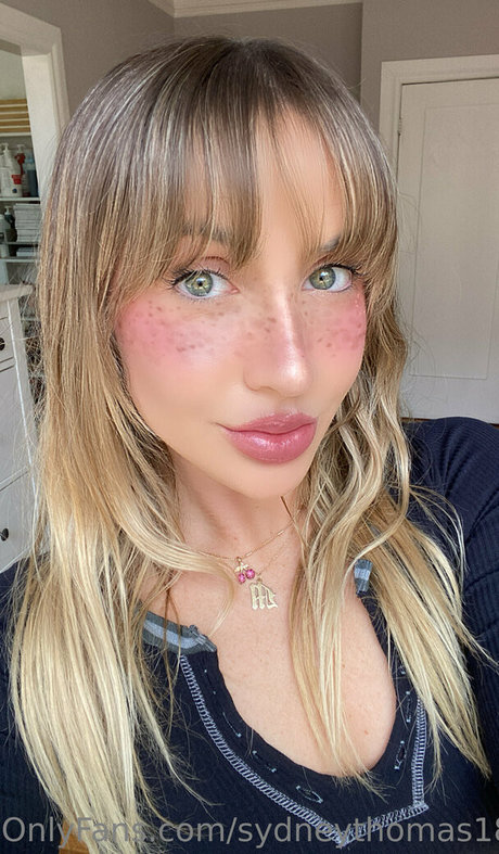 sydneythomas18 model nice archive