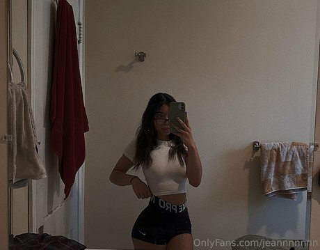 jeannnnnnn hot model images