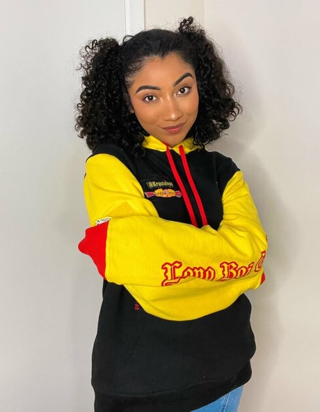 krystalogy model beautiful pic