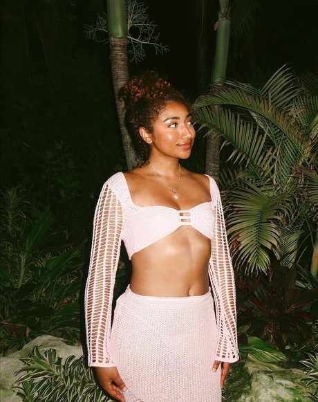 krystalogy pornstar sex image