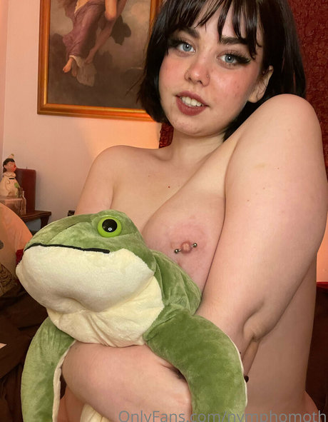 nymphomoth model porn gallery