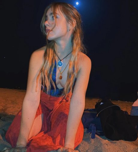 Clara Galle model exclusive pictures