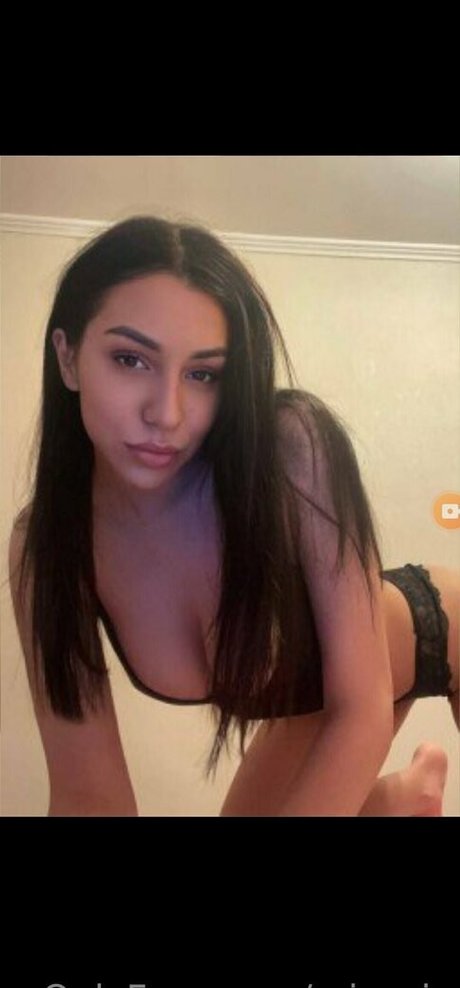 mia vip star sexy galleries