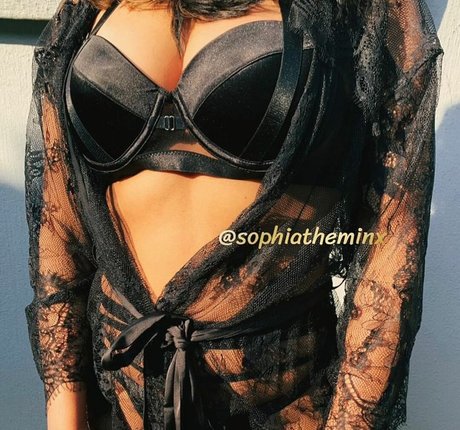 sophiatheminx star free img