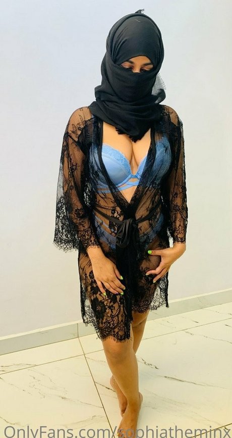 sophiatheminx nude actress pictures