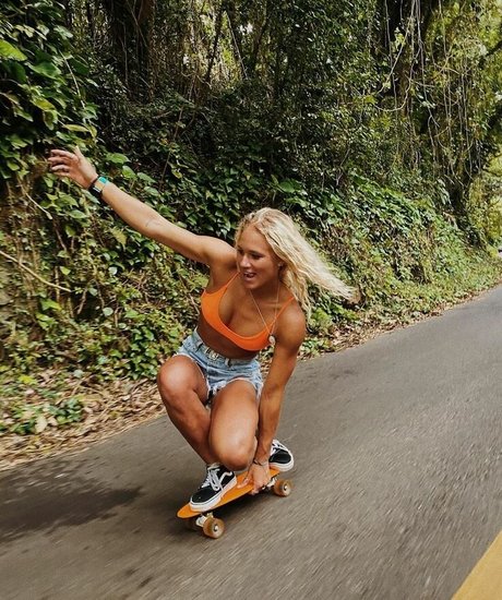 Calyx Harmony exclusive model picture