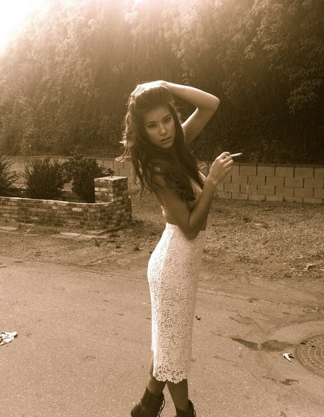 Lauren Marie Young nudes model galleries