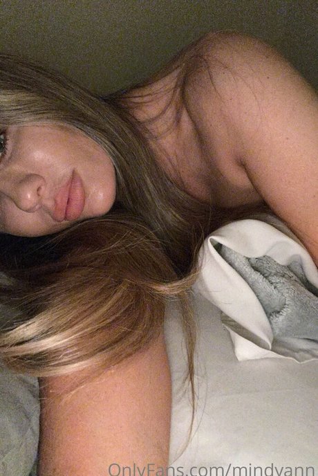 mindyann top star img