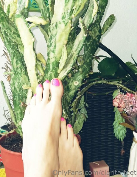 clarita feet hot actress photos