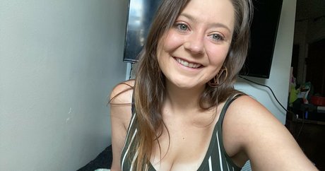 umassgirl star exclusive photos