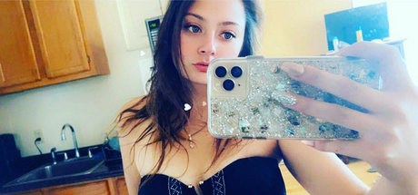 umassgirl model art pics