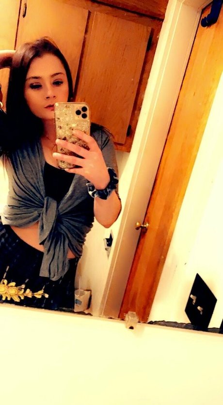 umassgirl top model pic