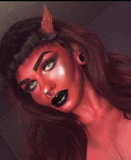 bloodrain hd pornstar image