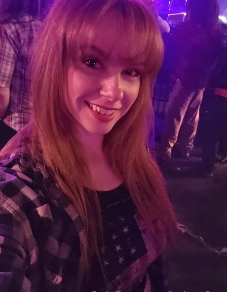 jadyn fyre sex model picture