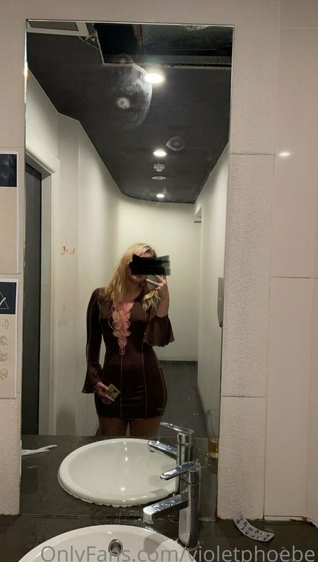 violetphoebe top star image