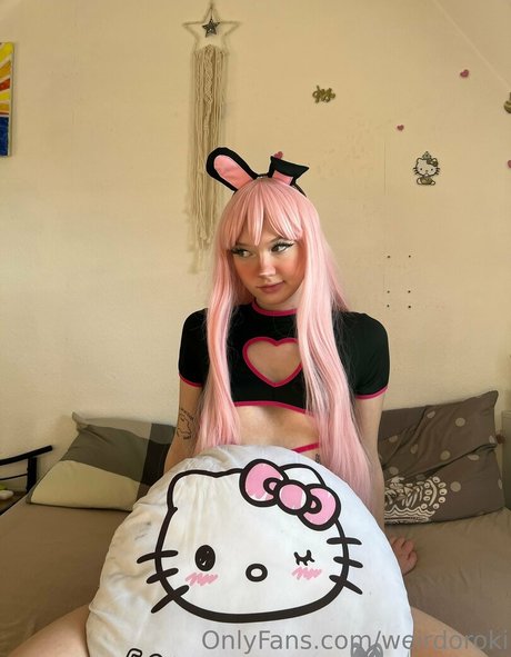 weirdoroki hot star pics