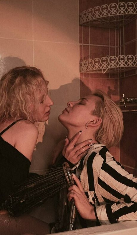 prone onlyfans porn galleries