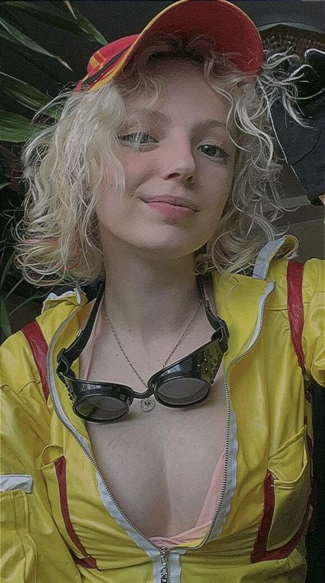 tiktok stars onlyfans hot img