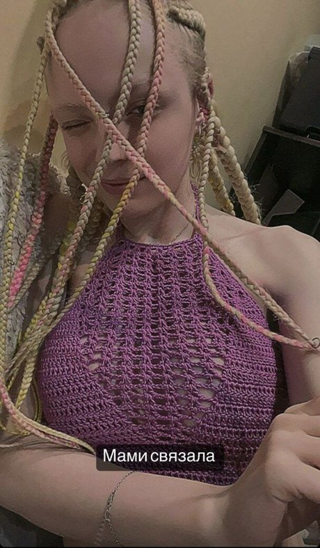 Romanowwa model pornographic photos