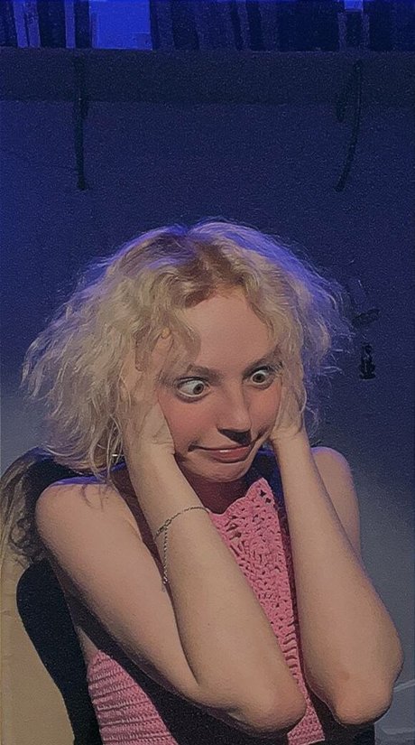 sucking big cock onlyfans nudes images