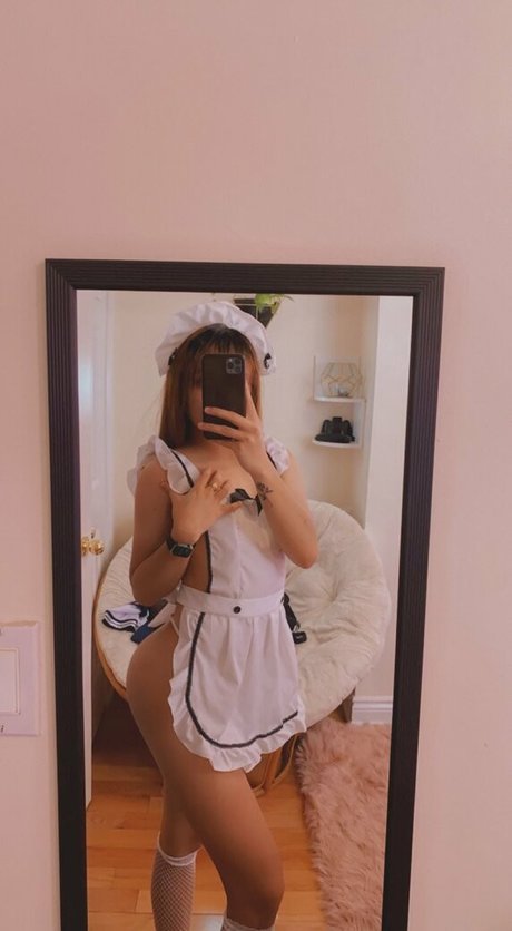 lunox naked model pictures