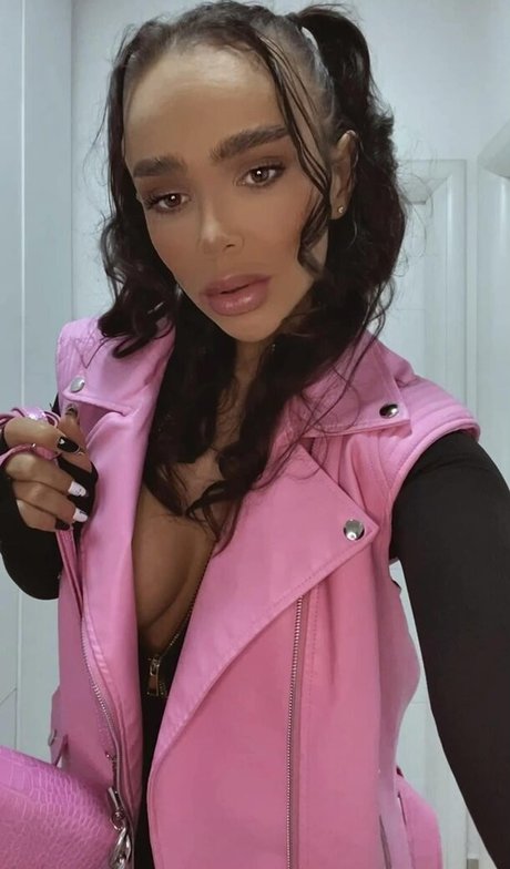 Jessica Sirbu star naked picture