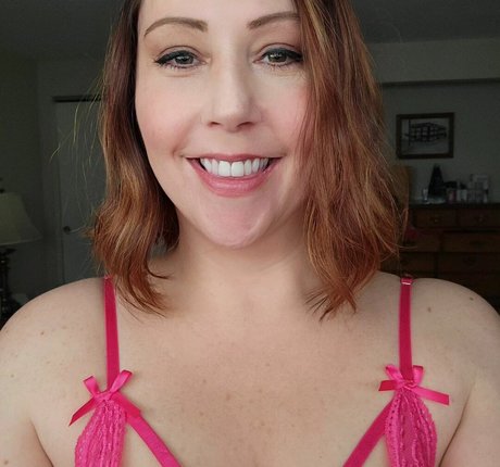 Ave Stone naked actress archive