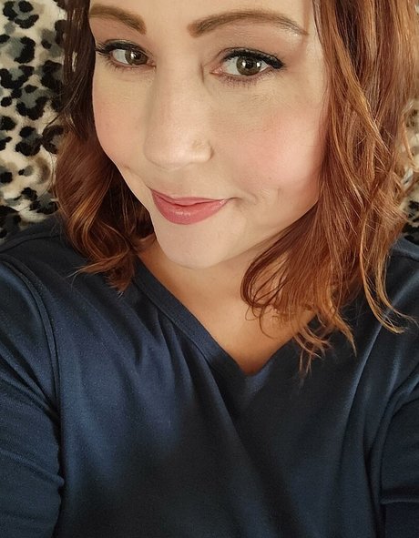 Ave Stone nude star pic