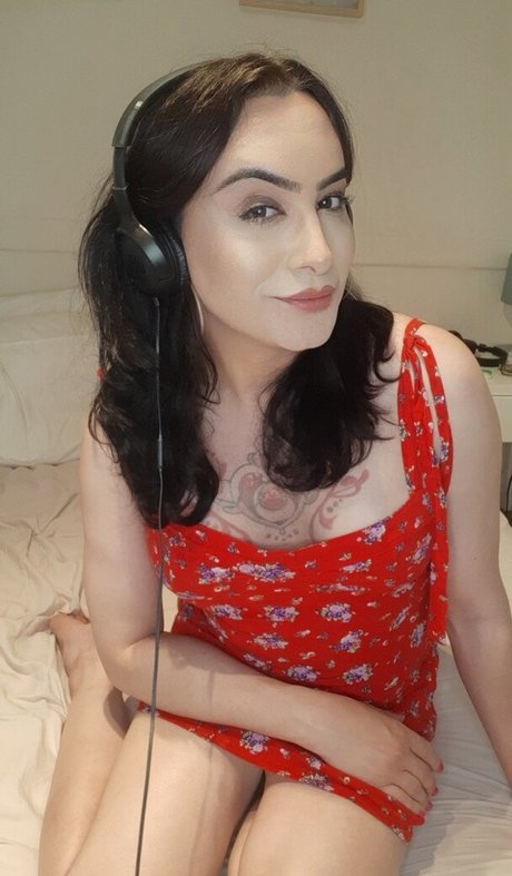 Miss Yuna nice pornstar pics