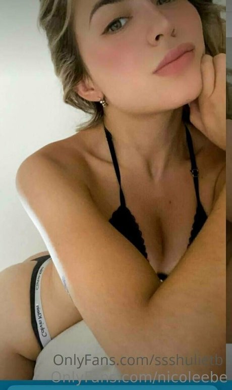 nicoleebe nude model pics