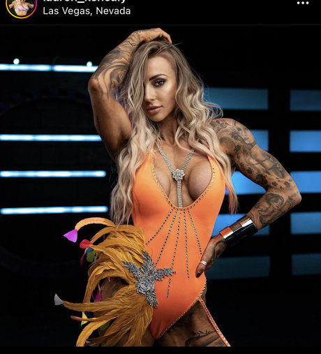 Lauren Kenealy model free archive