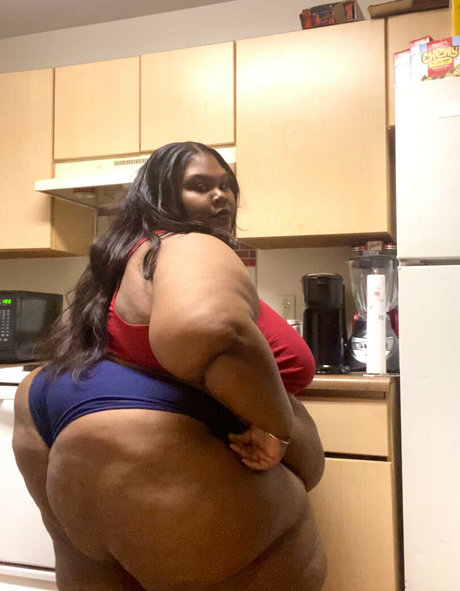 ssbbwerotika hot star picture