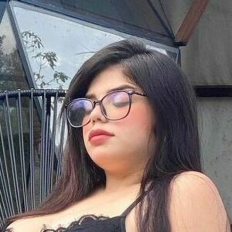 Natalia Hoyos exclusive model img